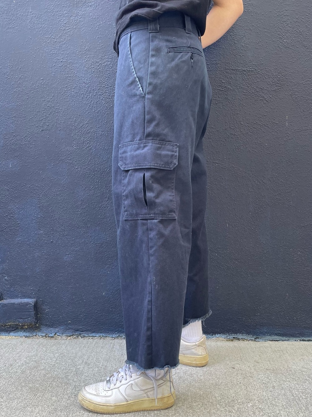 Navy blue baggy Dickies cargo pants 34x25